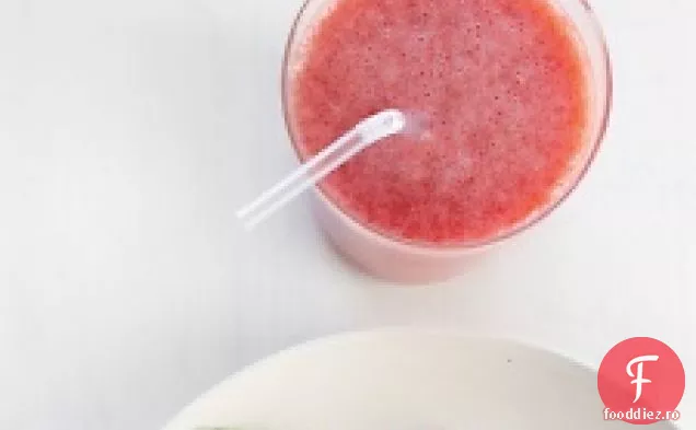 Smoothie cu căpșuni-grapefruit