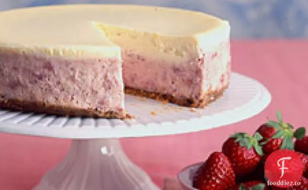 Cheesecake cu căpșuni și smântână