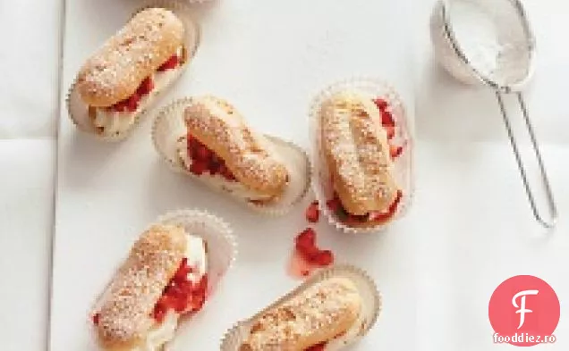 Mini Eclairs Cu Căpșuni Și Smântână