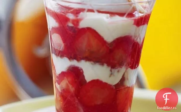 Parfaits De Căpșuni