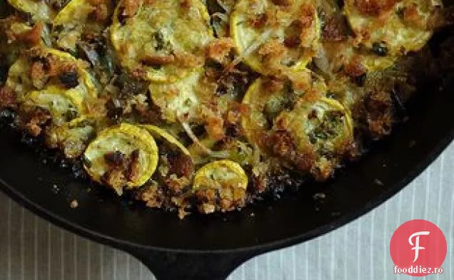 Gratin de dovleac de vară cu Salsa Verde și Gruyere