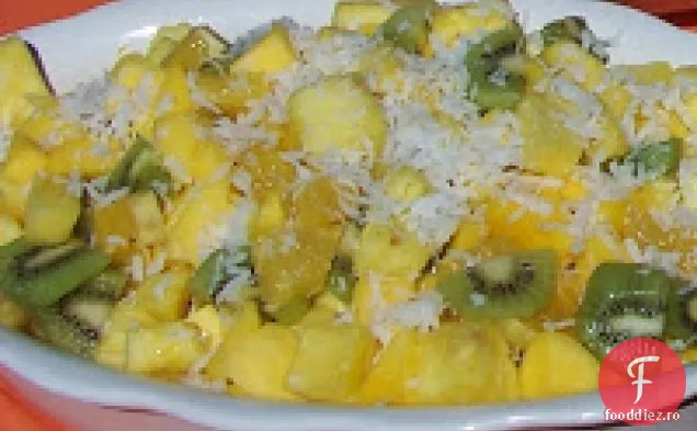 Salată De Fructe Tropicale