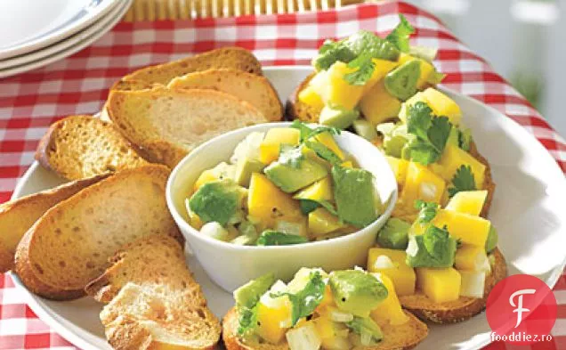 Salsa Crostini cu Avocado și Mango