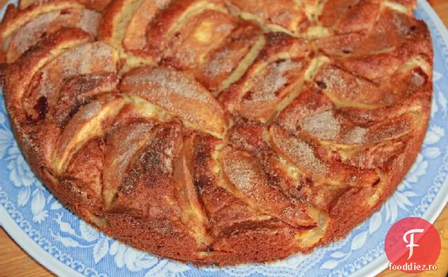 Tort German Cu Mere De Marțipan