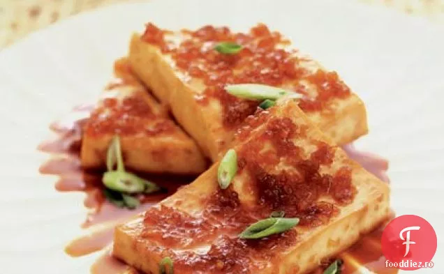 Tofu fiert în sos de Caramel (Tau Hu Kho)