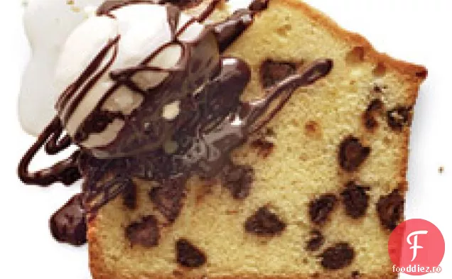 Tort de ciocolată cu ciocolată cu sos de lichior de ciocolată-cafea
