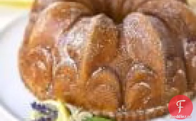 Tort Bundt cu Lavandă-Lămâie