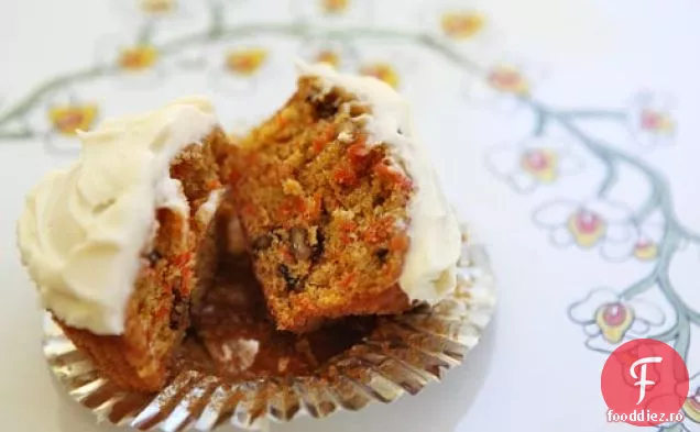 Cupcakes Cu Tort De Morcovi