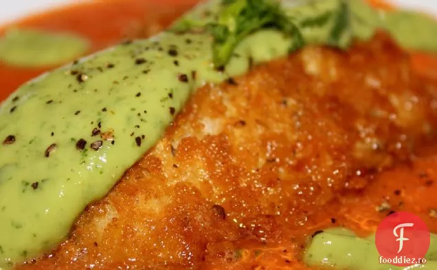 Snapper roșu cu crustă Panko cu sos de cremă de Avocado
