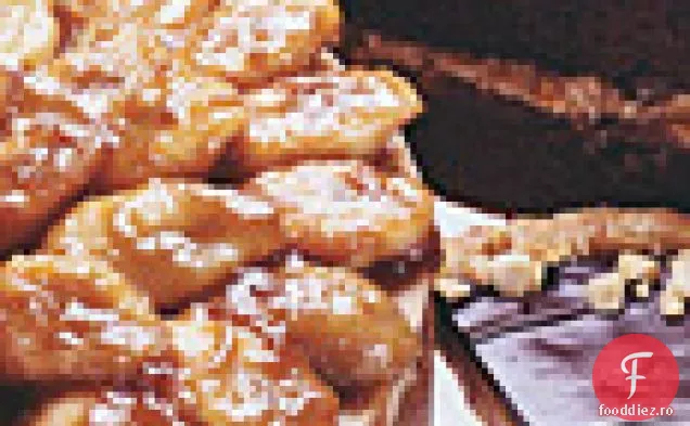 Cheesecake Cu Unt De Arahide Cu Topping De Banane Caramalizate