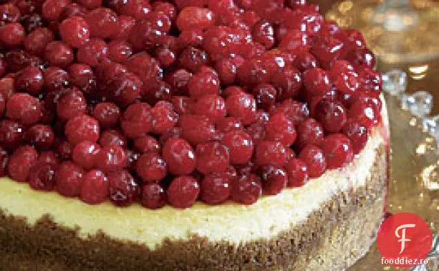 Cheesecake în stil New York cu sos de afine-cointreau