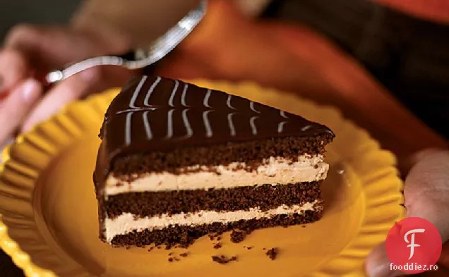 Tort de păianjen de ciocolată cu Mousse de Caramel-cafea