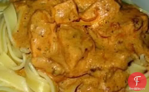 Snapper Cu Linguine Și Sos De Cremă De Citrice