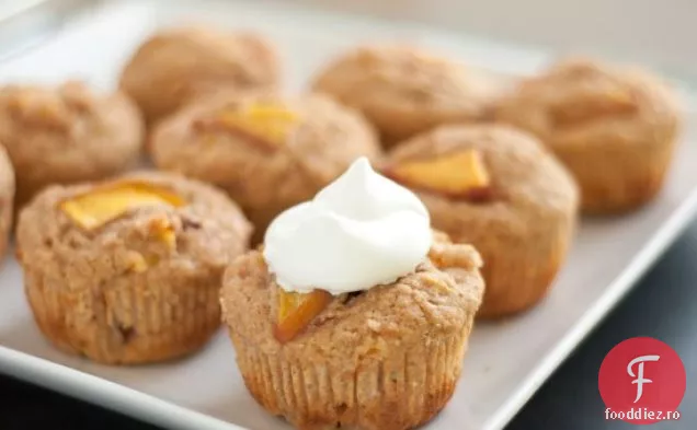 Cupcakes Cu Lapte De Nectarină Cu Frișcă De Miere