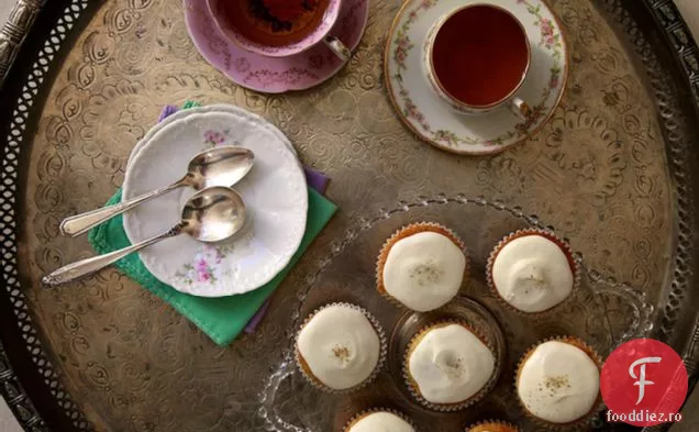 Cupcakes De Mușețel Cu Glazură De Miere