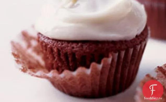 Cupcakes Din Catifea Roșie