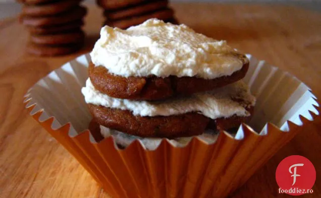 Turtă Dulce Cookie Icebox Cupcakes