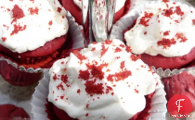 Cupcakes Din Catifea Roșie