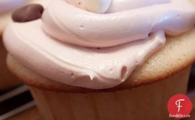 Cupcakes Cu Iaurt De Vanilie Cu Glazură Roselle Buttercream
