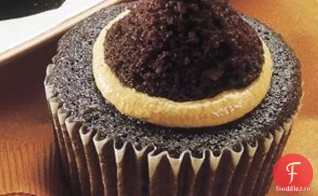 Cupcakes cu ciocolată cu pălărie de vrăjitoare