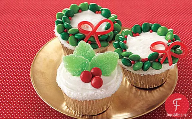Cupcakes portocalii cu glazură de vanilie