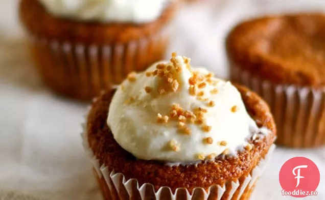 Cupcakes de dovleac cu glazură de brânză cremă de arțar