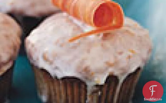 Cupcakes cu morcovi cu glazură portocalie
