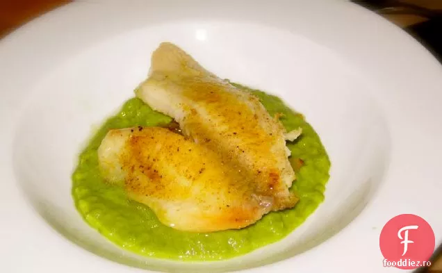 TGIF Partea 2: Tilapia prăfuită cu Curry cu ceapă caramelizată și piure de mazăre dulce
