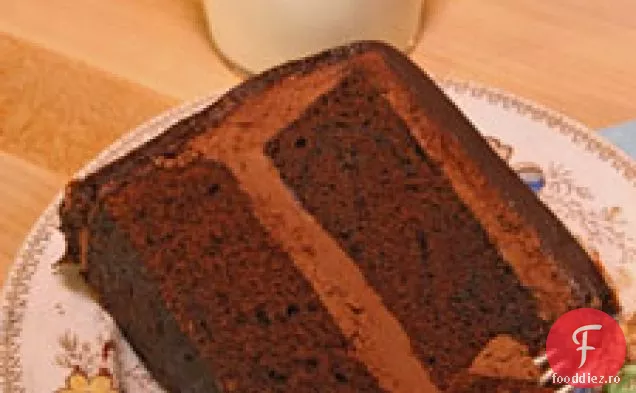Tort de mâncare al diavolului cu Ganache de ciocolată