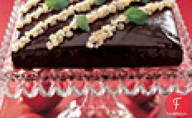 Tort De Turtă Dulce Acoperit Cu Ciocolată