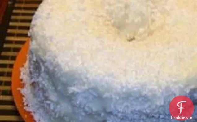 Tort Proaspăt Cu Strat De Nucă De Cocos