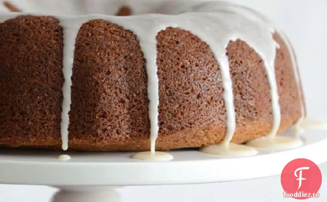 Tort de Ricotta condimentat cu Chai {cu glazură parfumată cu nucșoară}