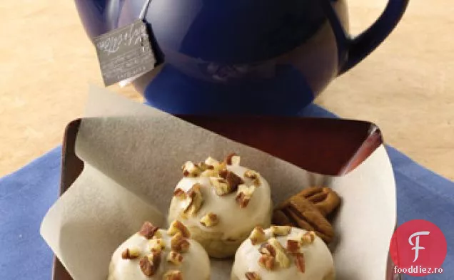 Maple Pecan Teacakes
