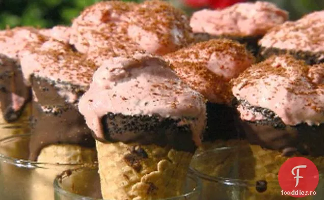 Conuri De Tiramisu De Căpșuni