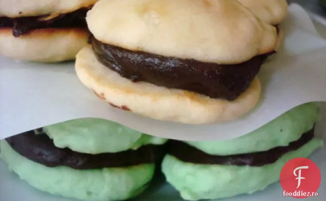 Cakespy: Invers Whoopie Plăcinte