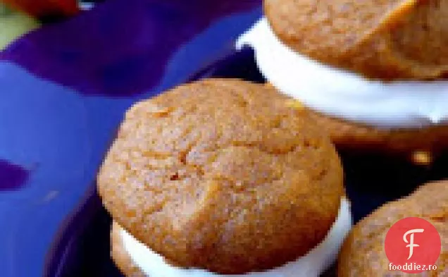 Plăcinte Whoopie Cu Dovleac Și Cremă De Brânză