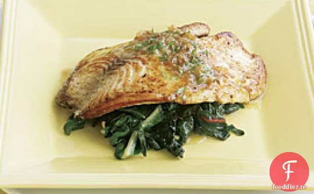 Saut Tilapia Peste Chard Elvețian Cu Unt De Tarhon
