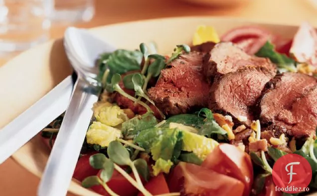Salată Cobb Cu Filet De Vită