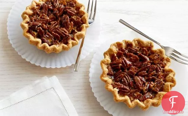 Plăcintă Cu Nuci Pecan Cu Aromă De Bourbon