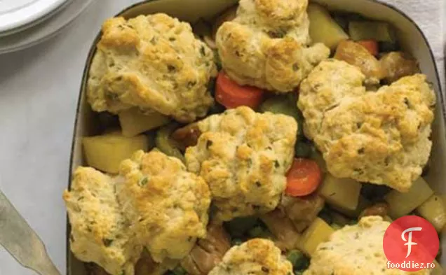 Plăcintă Cu Oală De Pui Cu Biscuiți Cu Picături De Ierburi