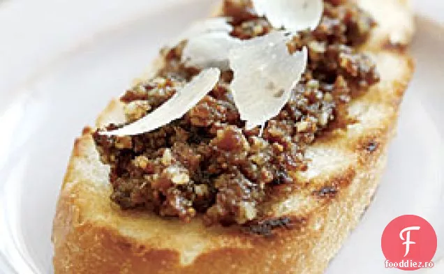 Bruschetta Cu Anșoiadă De Smochine Și Nuci
