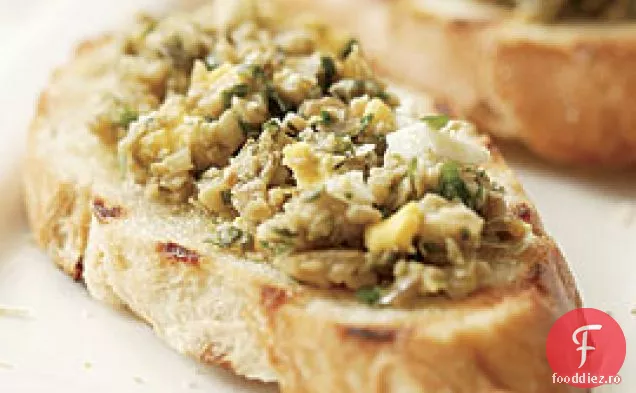 Bruschetta Cu Tapenadă De Măsline Verde Rustic