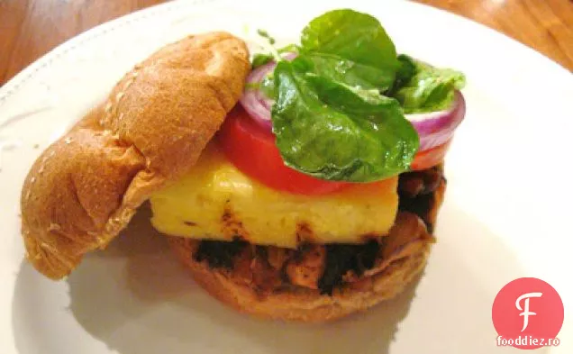 Burgeri de curcan hawaian cu sos de ananas-papaya