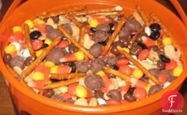 Raisin ' The Dead Snack Mix
