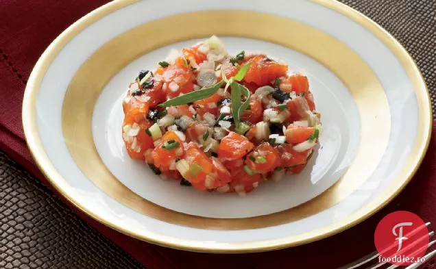 Tartar de păstrăv de somon cu Caviar presat și roșii