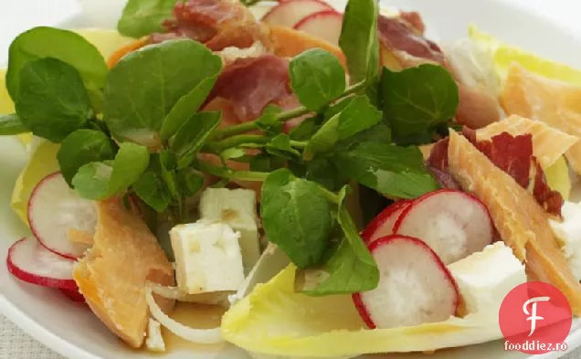 Salată de păstrăv afumat și Pancetta