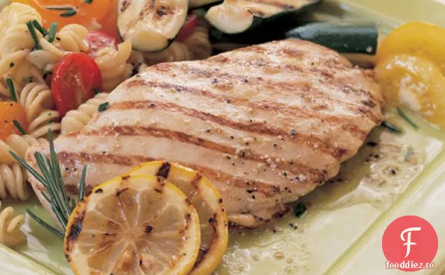 Pui De Lămâie Și Rozmarin La Grătar