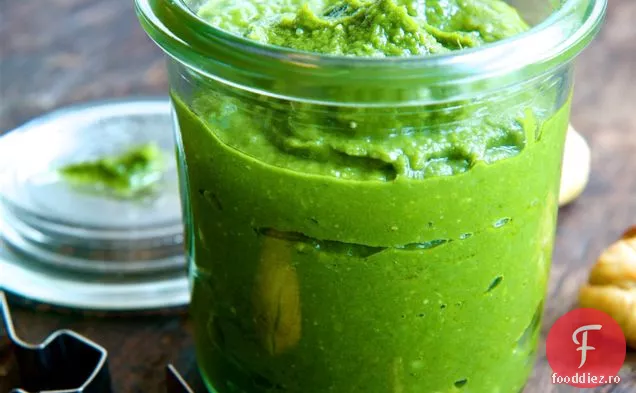 Ravioli De Fazan Cu Sos De Castane Și Pesto De Varză Creț