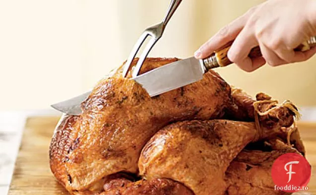 Usturoi și rozmarin curcan prăjit lent