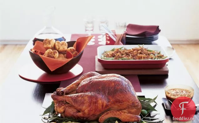 Curcan glazurat cu arțar cu sos de Bourbon-Pecan